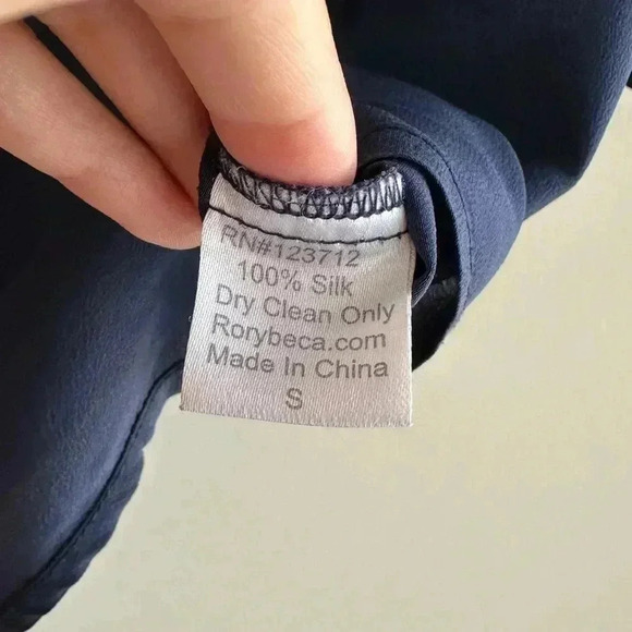 Rory Beca 100% Silk Camp Double Breast Pocket Button Down Shirt, Navy Blue - Picture 7 of 16